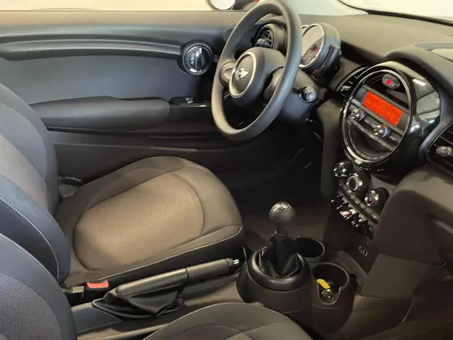 MINI One 1.2 Business 2016 Benzine 13