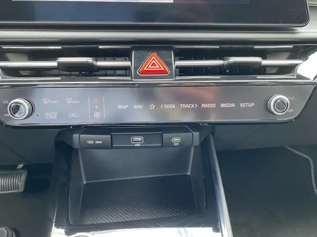 Kia Niro EV Edition 64.8 kWh 2023 Elektrisch 17