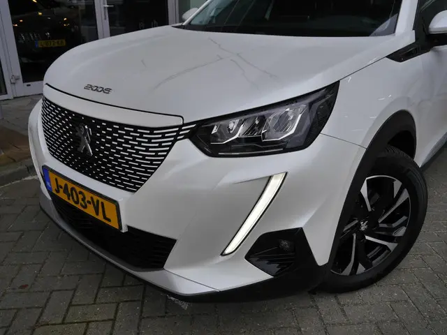 Peugeot e-2008 EV Allure 50 kWh 2020 Elektrisch 36
