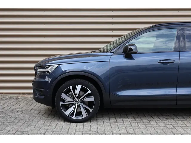 Volvo XC40 Recharge Twin Pro 2022 Elektrisch 37
