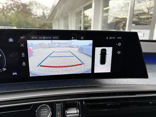 Peugeot 3008 1.2 Hybrid 145 GT 2025 Hybride Benzine 21