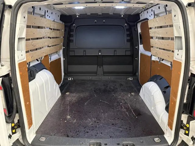 Volkswagen Caddy Cargo 2.0 TDI Trend 2022 Diesel 9