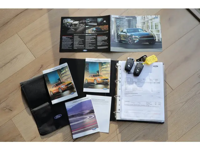 Ford Mustang Fastback Bullitt 2019 Benzine 57