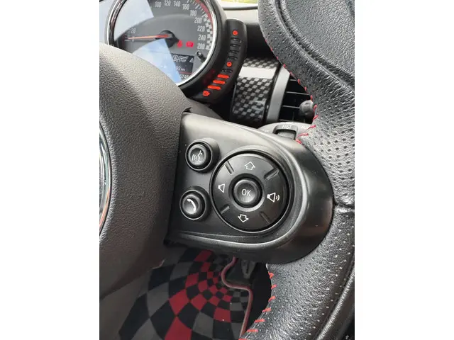 MINI Cooper Mini 2.0 John Works Chili 2016 Benzine 24