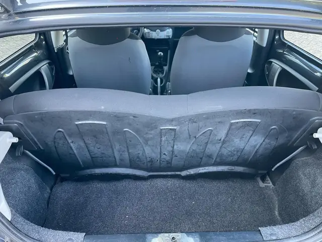 Toyota Aygo 1.0 VVT-i Comfort / AIRCO 2012 Benzine 14