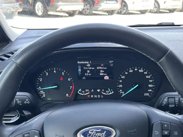 Ford Fiesta 1.0 EcoBoost Hybrid Titanium 2022 Benzine 23