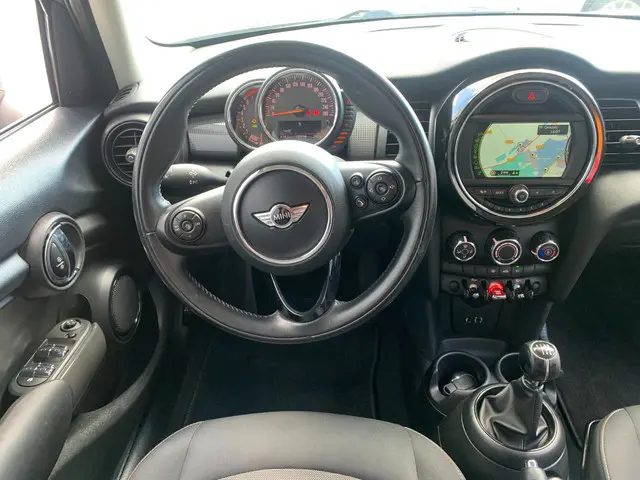 MINI Cooper Mini 1.5 / Navi / Cruise / Nap 2017 Benzine 5
