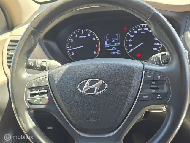 Hyundai i20 1.2 HPi-MotionPremium✅️Apk✅️Airco✅️ 2015 Benzine 20