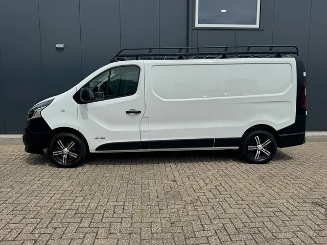 Nissan NV300 * L2H1 * Airco * Trekhaak * Imperiaal * 2019 Diesel 5
