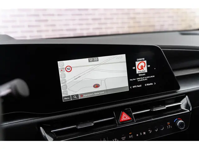 Kia Niro EV DynamicLine 64.8 kWh 2023 Elektrisch 37