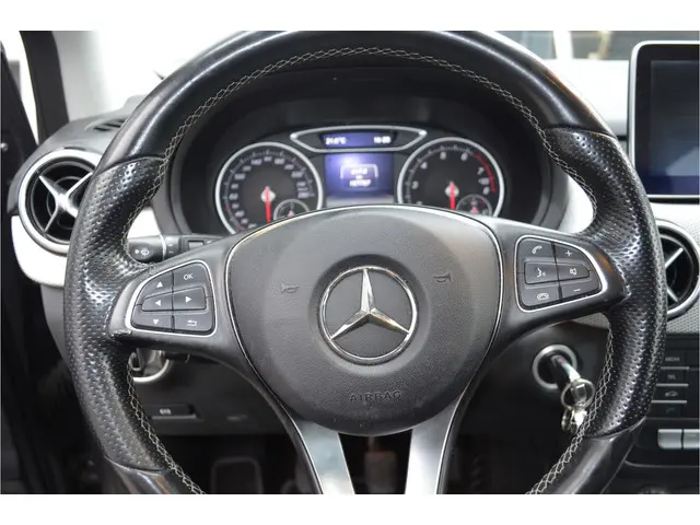 Mercedes-Benz B-Klasse 180 Ambition 2016 Benzine 14