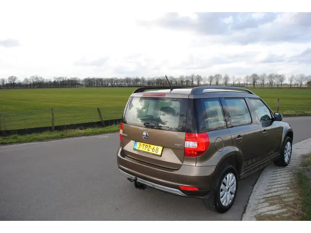 Škoda Yeti 1.2 TSI Active AUTOMAAT 2014 Benzine 24