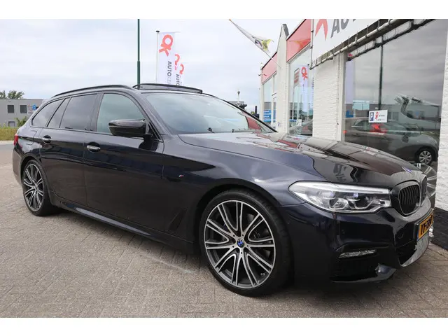 BMW 5 Serie Touring 530i High Executive 2018 Benzine 4