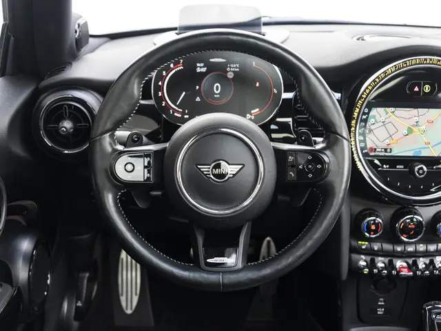 MINI 3-Deurs John Cooper Works 2022 Benzine 8