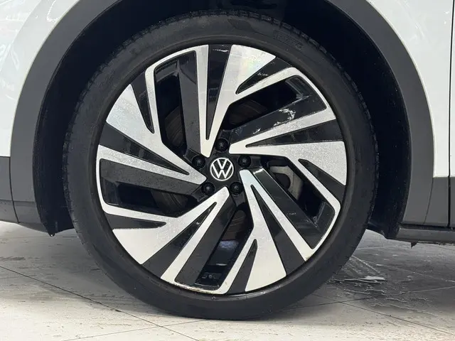 Volkswagen ID.4 Family 77 kWh 2021 Elektrisch 15