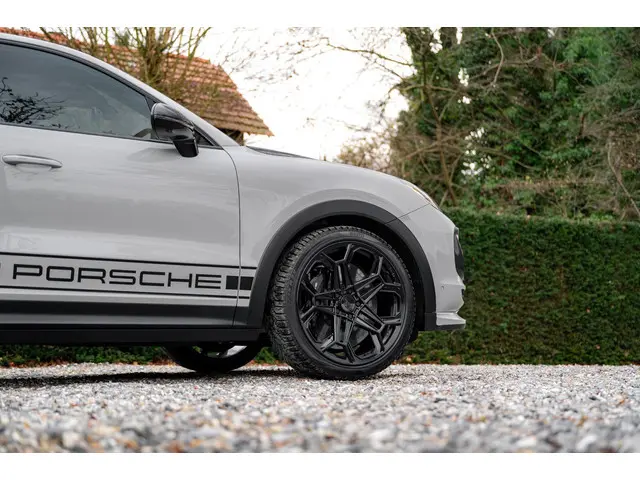 Porsche Cayenne Coupé Turbo GT 2022 Benzine 30