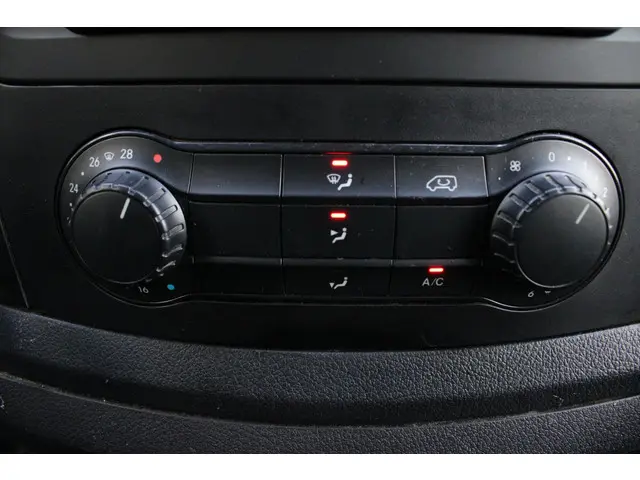 Mercedes-Benz Vito 116 CDI Lang 2021 Diesel 21