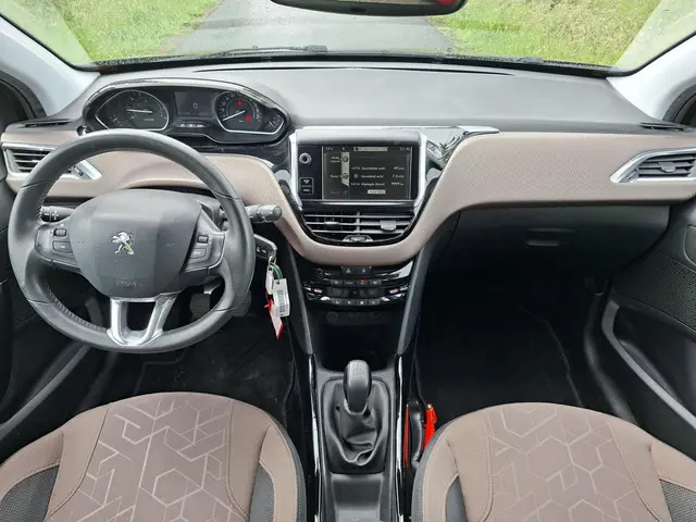Peugeot 2008 1.2 VTi Active van 1e eigenaar❗ 2013 Benzine 18