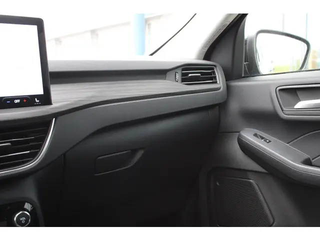 Ford Kuga 2.5 PHEV Active X 2025 Hybride Benzine 21