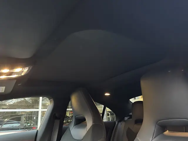 Mercedes-Benz CLA 250 e AMG 2022 Hybride Benzine 38