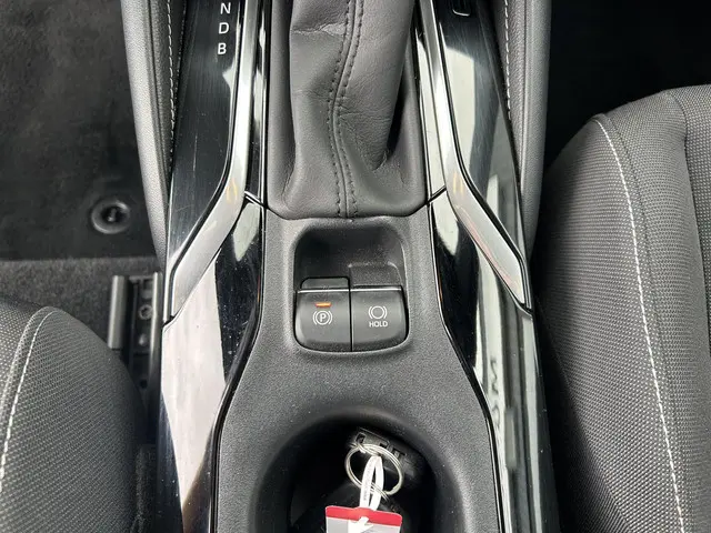 Suzuki Swace 1.8 Hybrid Style 2021 Hybride Benzine 16