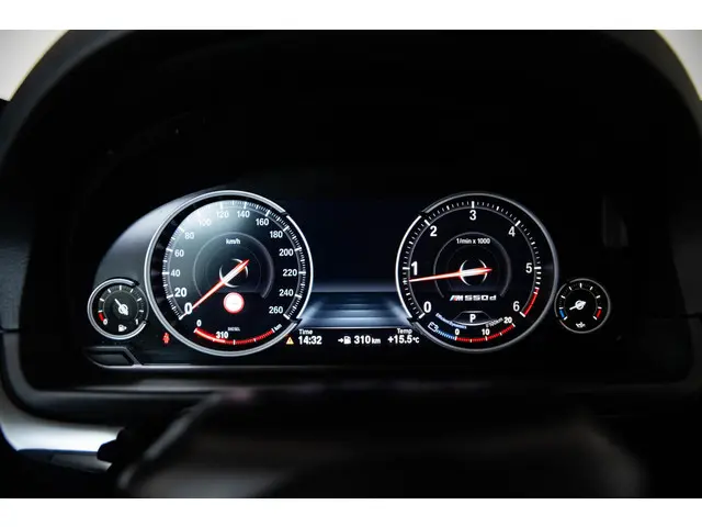 BMW 5 Serie Touring M550xd 2016 Diesel 45