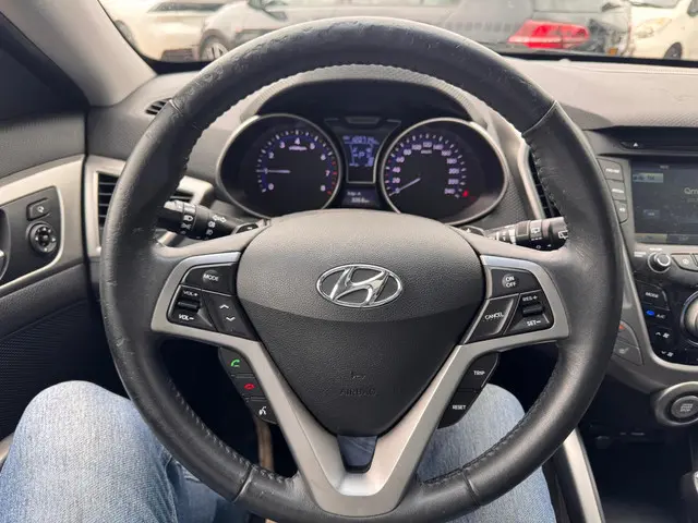 Hyundai Veloster 1.6 GDI i-Catcher 2012 Benzine 18