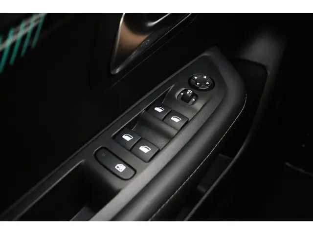 Peugeot 208 1.2 100pk Automaat Allure 2022 Benzine 18