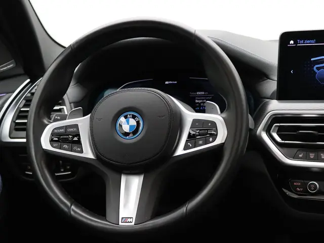 BMW X3 xDrive30e 2023 Hybride Benzine 11