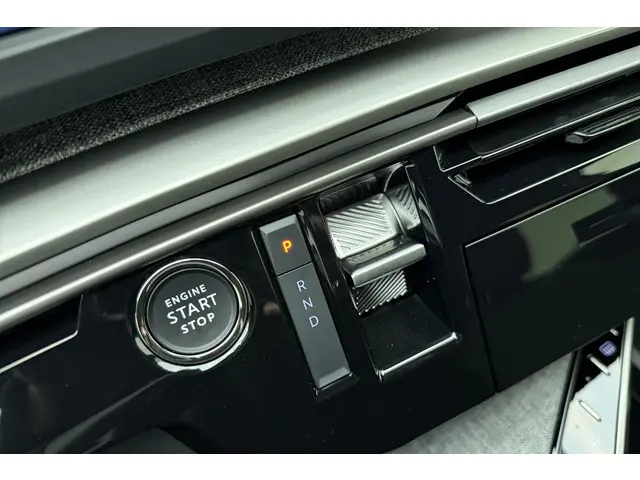 Peugeot e-5008 Allure Avantage 73 kWh 2025 Elektrisch 27