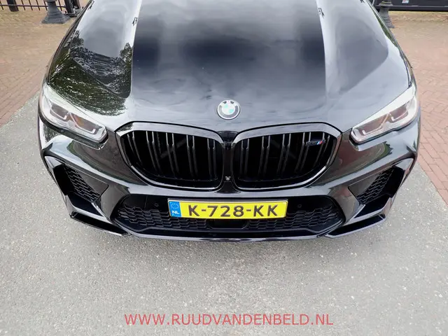 BMW X5 M COMPETITION 2021 Benzine 57