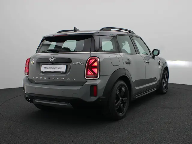 MINI Countryman Cooper S E ALL4 2022 Hybride Benzine 2