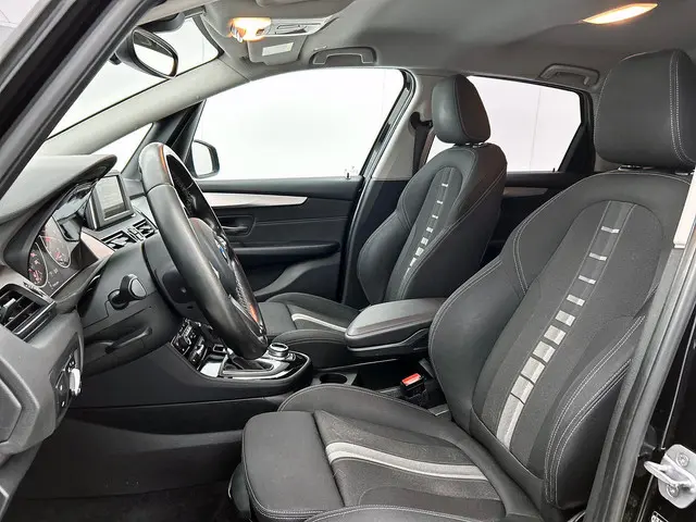 BMW 2 Serie Active Tourer 218i Executive 2017 Benzine 33