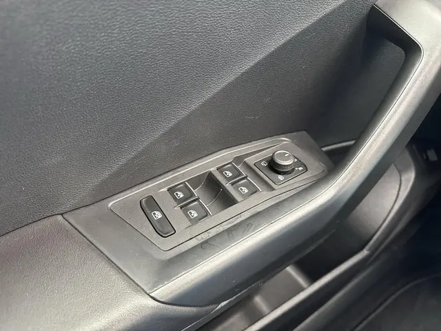 Volkswagen T-Roc 1.5 TSI Sport 2019 Benzine 26