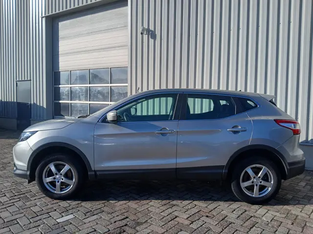 Nissan QASHQAI 1.2 Visia Motor Schade!! 2014 Benzine 3