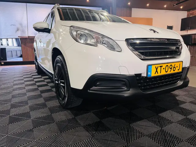 Peugeot 2008 1.2 PureTech Blue Lease 2014 Benzine 6