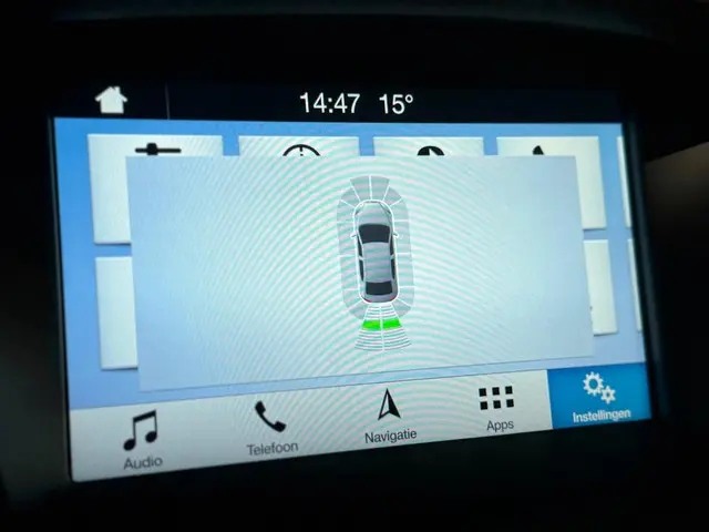 Ford Focus 1.0 Titanium Navi|Trekhaak|PDC! 2018 Benzine 30