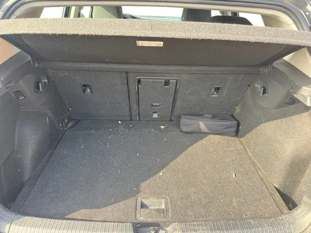 Volkswagen Golf 1.0 TSI Life 2023 Benzine 23