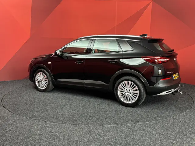 Opel Grandland X 1.2 Turbo Innovation 2019 Benzine 18