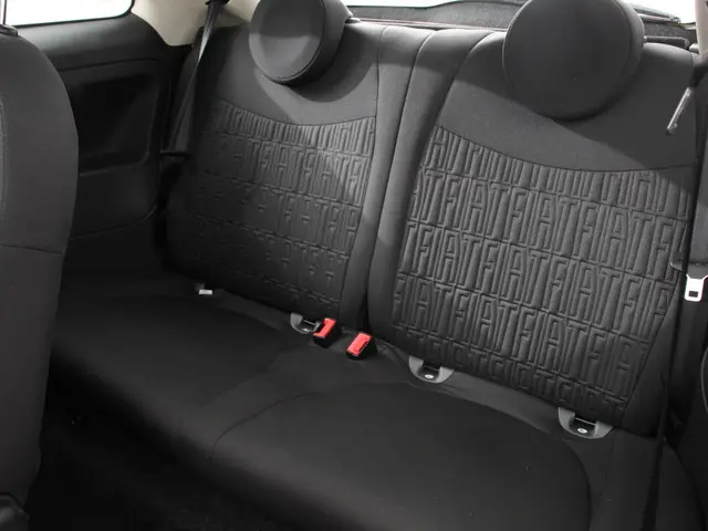 Fiat 500 1.0 Hybrid Dolcevita 2024 Benzine 11