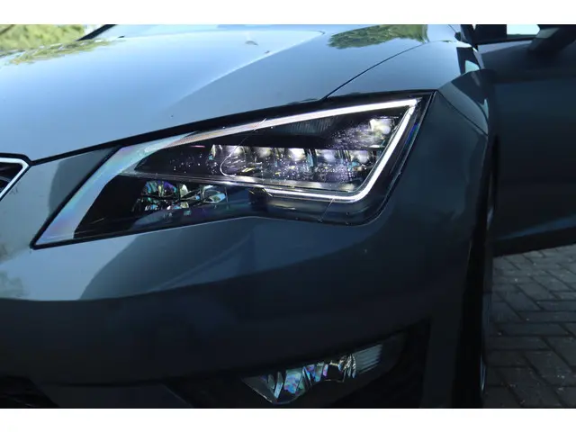 SEAT Leon 1.4 TSI FR BUSINESS 2014 Benzine 32