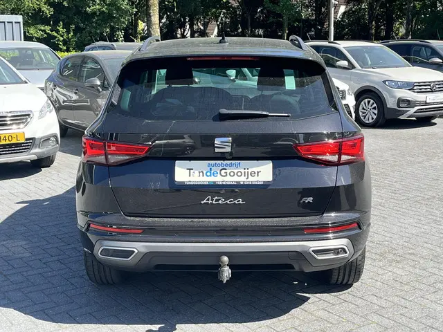 SEAT Ateca 1.5 TSi DSG FR Business Intense 2022 Benzine 4
