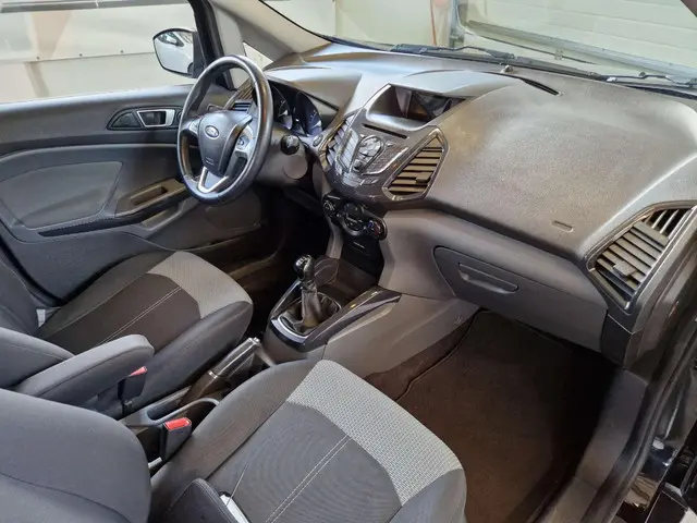 Ford EcoSport 1.0 EcoBoost Titanium 2015 Benzine 13