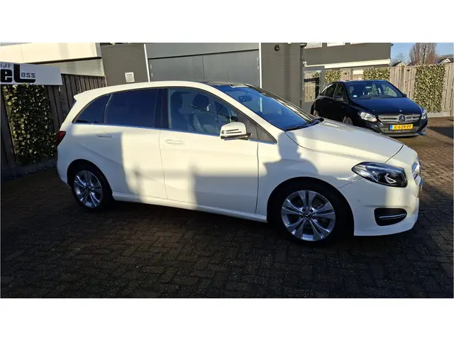 Mercedes-Benz B-Klasse 200 Prestige 2018 Benzine 3