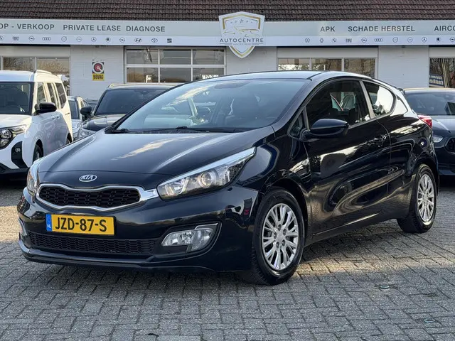 Kia pro_cee'd 1.4 CVVT 2013 Benzine 4