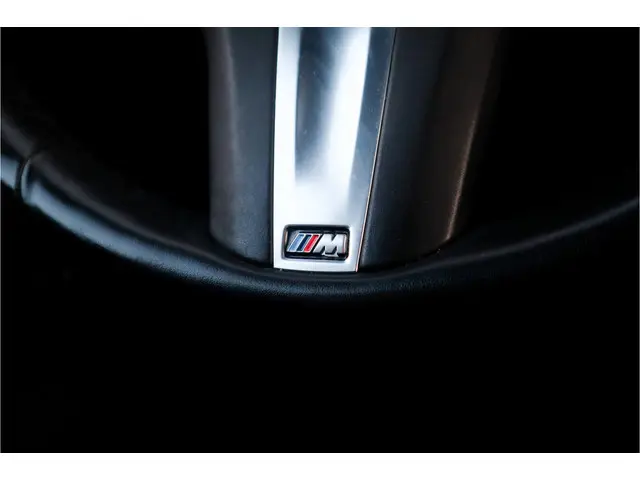 BMW 3 Serie 330e High Ex M-Sport 2020 Hybride Benzine 37