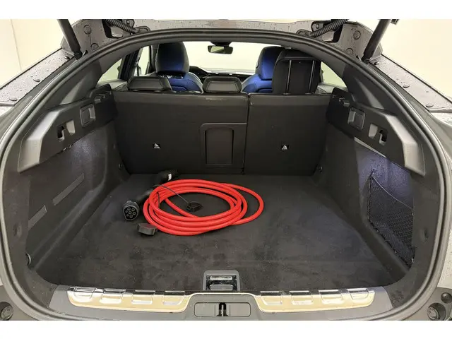 Peugeot 408 e-408 GT Avantage 58 kWh 2025 Elektrisch 10