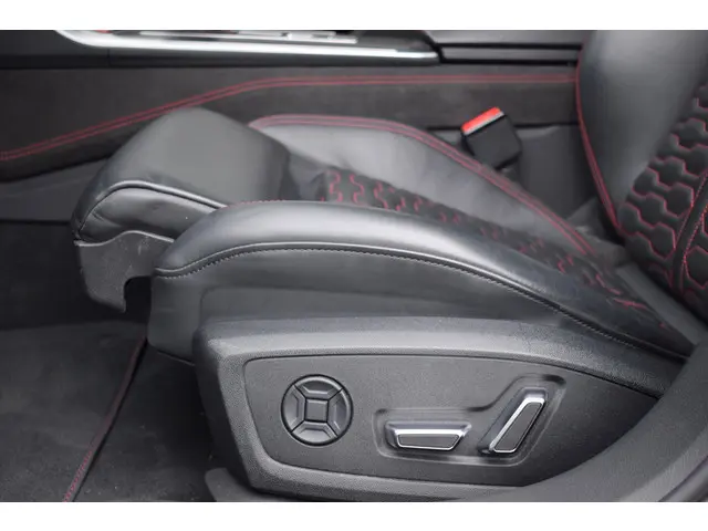 Audi RS6 Avant 600PK Quattro 2019 Benzine 38