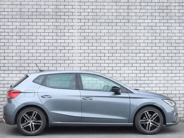 SEAT Ibiza 1.0 TSI FR Business Intense 2017 Benzine 18