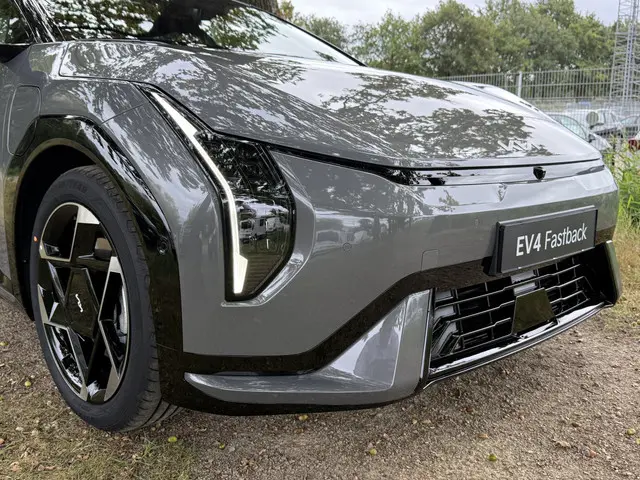 Kia EV4 GT-PlusLine 81.4 kWh 2025 Elektrisch 6